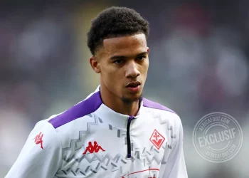 أمير ريتشاردسون يوافق على انتقاله إلى إشبيلية