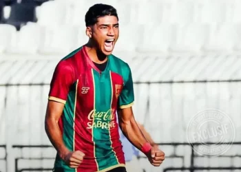 خليل العياري على رادار الدوري الفرنسي