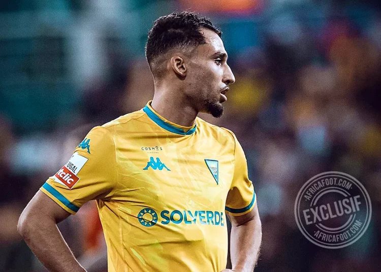 إستوريل مستعد لبيع رفيق جيتان