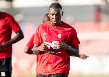 الوداد يُسرّع إجراءات ضم توميسانغ أوريبوني