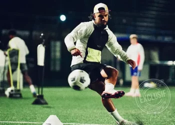 عمران لوزا، المايسترو المغربي الذي يُنير دوري البطولة الإنجليزية