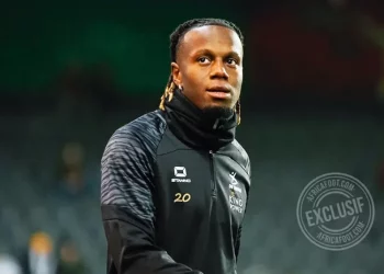 الوداد البيضاوي يقترب من التعاقد مع حمزة منديل