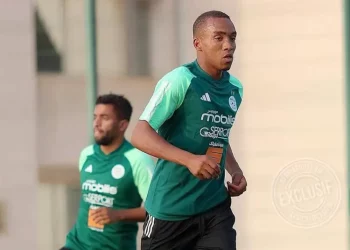 الأهلي يُعلن عن رغبته في ضم أشرف عبادة