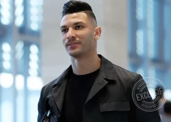 ثلاثة أندية أوروبية تراقب أشرف داري بعد فسخ عقده مع الأهلي.