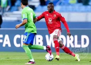 أليو دينغ يوقع مع فالنسيا ويضغط على الأهلي قبل نهاية فترة الانتقالات الشتوية