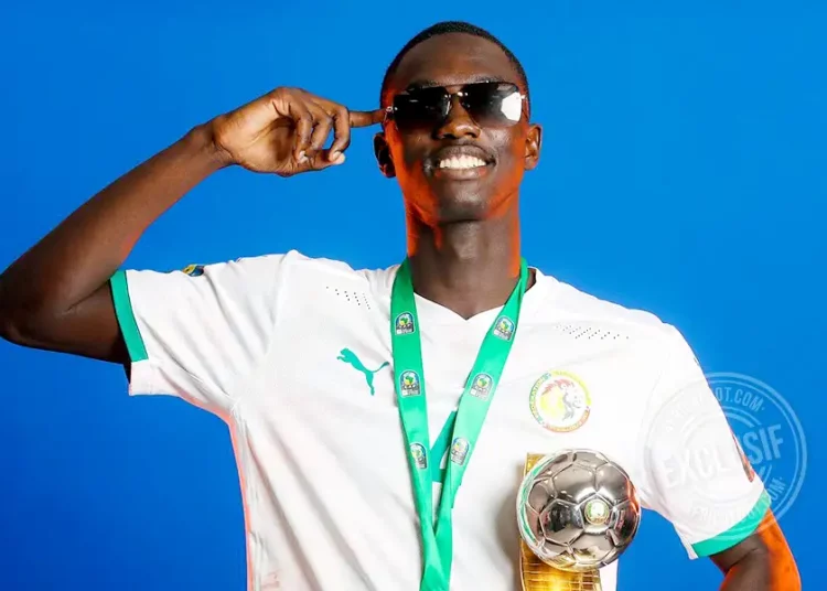 تفاصيل عرض الأهلي طرابلس لضم مامادو لامين كامارا