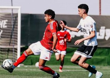 خالد محمود على أعتاب الليغا